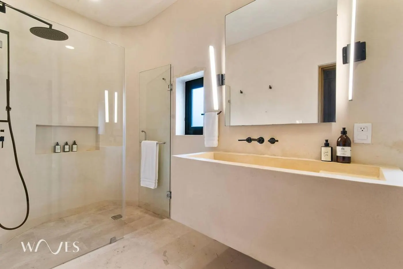 Prime 5Th Ave Stay - 4Br With King Beds & City Views Playa del Carmen